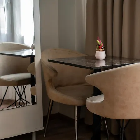 Apartahotel Imperium Taxim 4*